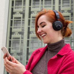 JLab Studio Wireless On-Ear Kuulokkeet Langallinen & langaton Pääpanta Puhelut Musiikki Bluetooth Musta