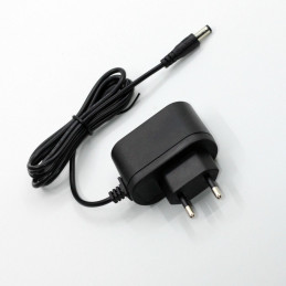 CoreParts MBXGP-AC0002 virta-adapteri ja vaihtosuuntaaja Sisätila 12 W Musta