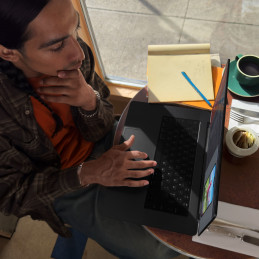 Apple MacBook Pro Kannettava tietokone 41,1 cm (16.2") Apple M M3 Pro 18 GB 512 GB SSD Wi-Fi 6E (802.11ax) macOS Sonoma Musta