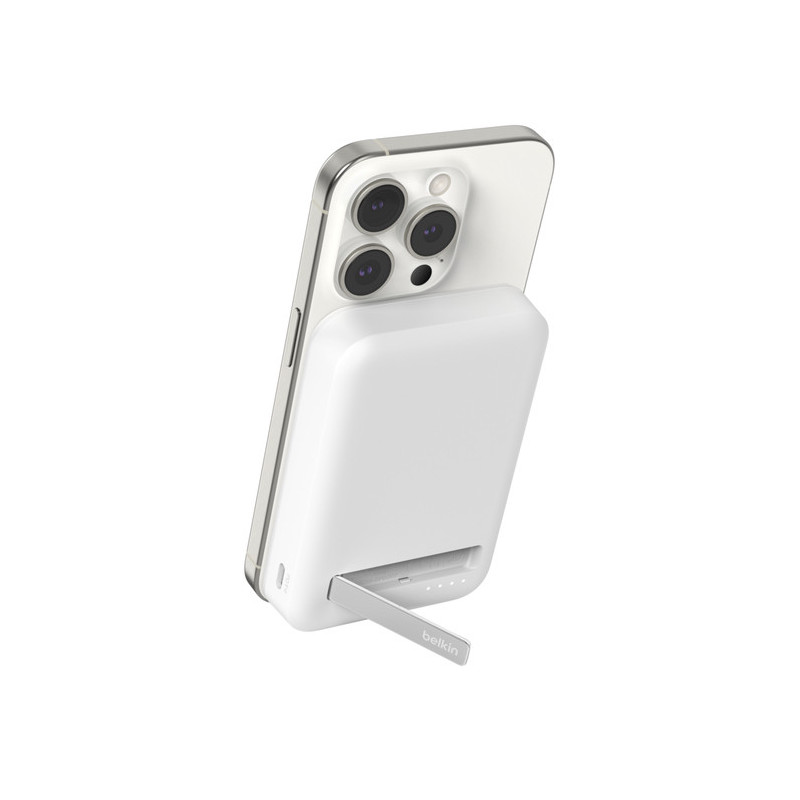 Belkin BoostCharge Pro 8000 mAh Langaton lataaminen Valkoinen