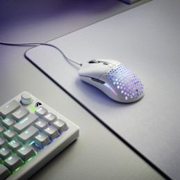 Glorious Gaming Model O Eternal hiiri Pelaaminen Oikeakätinen USB A-tyyppi Optinen 12000 DPI