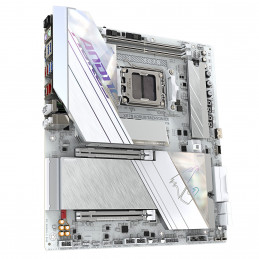 GIGABYTE X870 AORUS TACHYON ICE AMD X870 Pistoke AM5 Laajennettu ATX