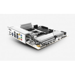 Sapphire N-- PURE B850M WIFI 1xHDMI 1.4 1xDP 1.2 AMD B850 Pistoke AM5 mikro ATX