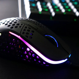 Xtrfy M4 RGB hiiri Oikeakätinen USB A-tyyppi Optinen 16000 DPI