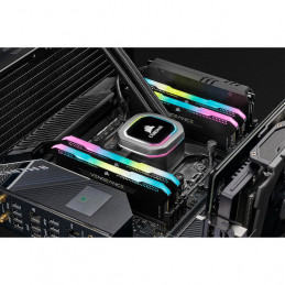 Corsair Vengeance CMH16GX4M2Z3200C16 muistimoduuli 16 GB 2 x 8 GB DDR4 3200 MHz