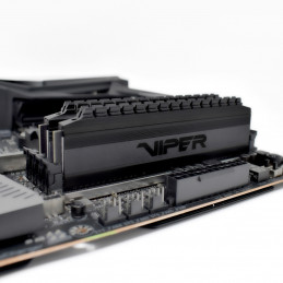 Patriot Memory Viper 4 PVB432G300C6K muistimoduuli 32 GB 2 x 16 GB DDR4 3000 MHz