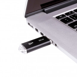 Silicon Power Ultima U02 USB-muisti 32 GB USB A-tyyppi 2.0 Musta