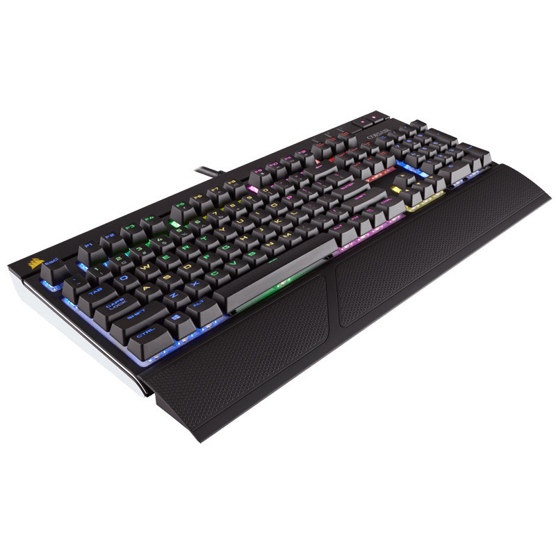 Corsair STRAFE RGB näppäimistö USB QWERTY englanti Musta